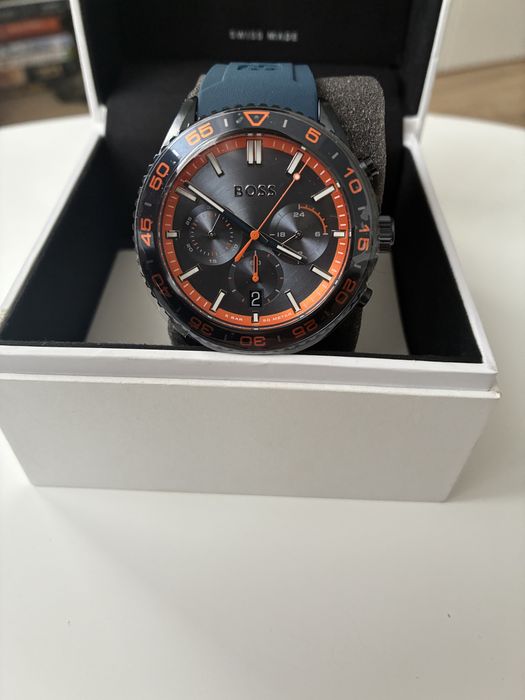 Часовник BOSS RUNNER SPORT LUX 1514142