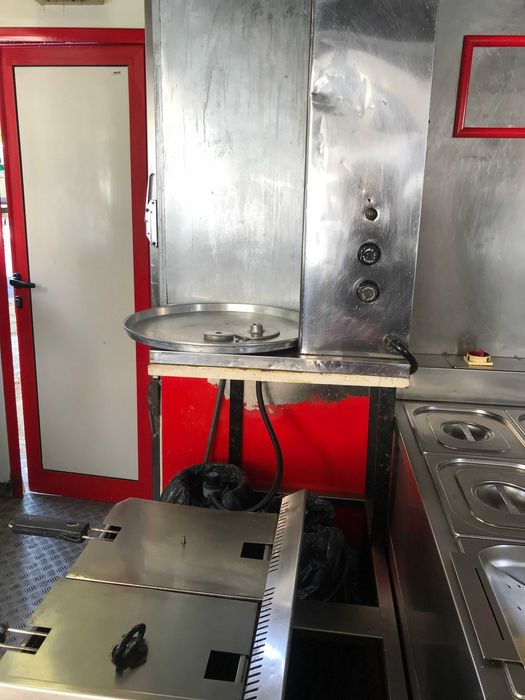 Павилион за бързо хранене