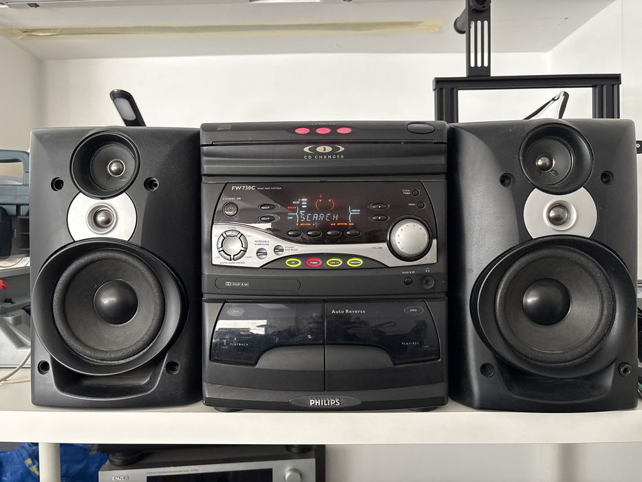 Combina Philips cu boxe