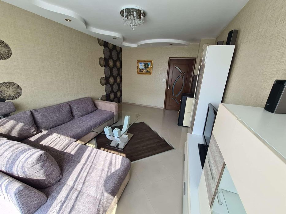 Дава се под наем Тристаен апартамент в София, Люлин 2 - 110 кв.м за 700 € - Снимка #2