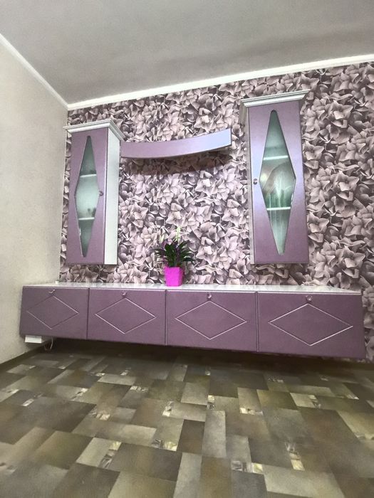 Продам шкафы и стол б/у