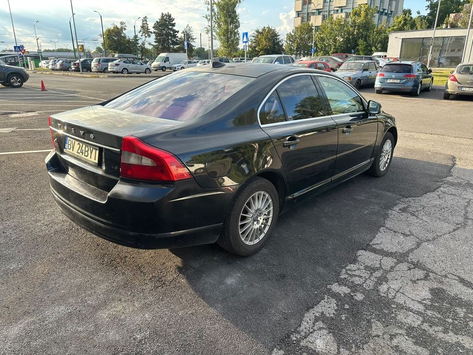 Volvo s80     2. 4 diesel