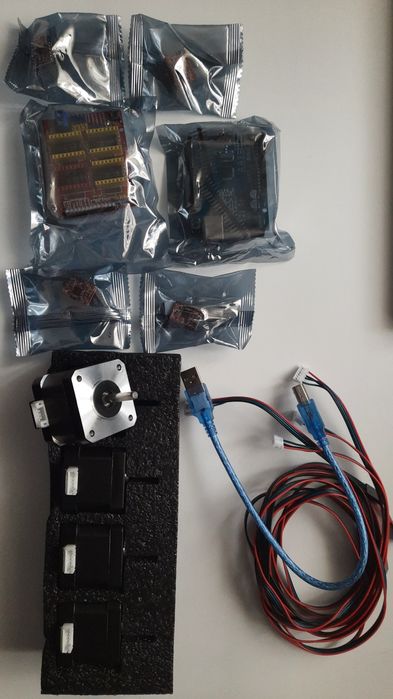 Arduino CNC/imprimanta 3D cu 4 motoare și drivere
