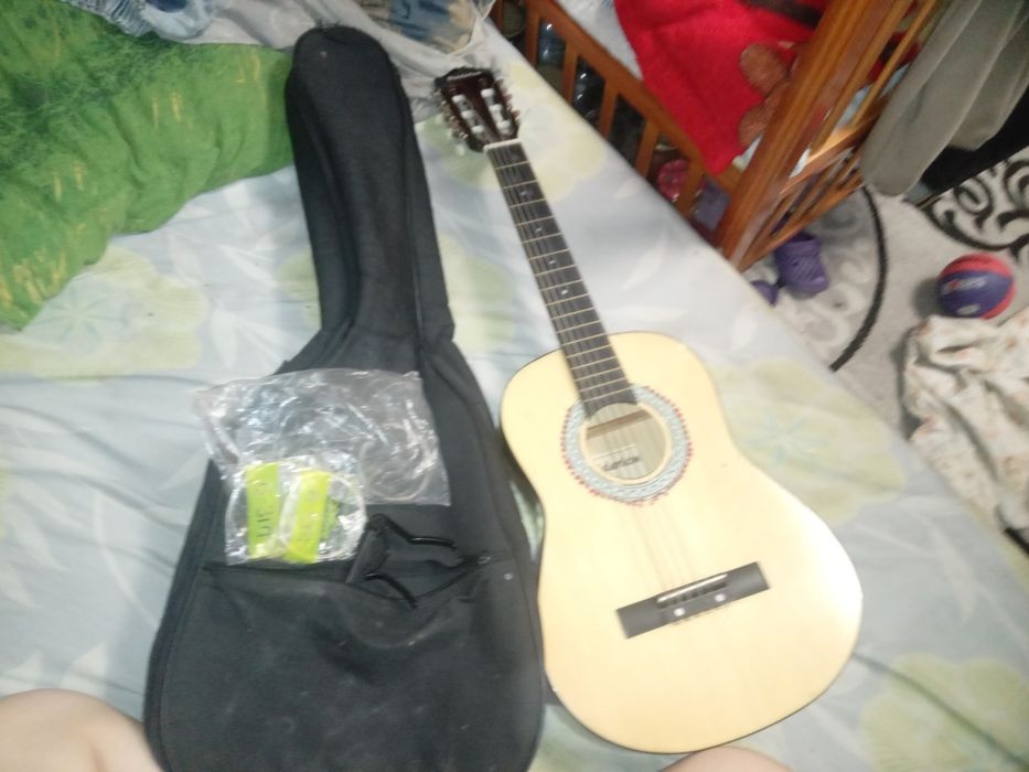 Гитара класическая