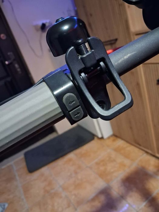 Vând trotineta electrica inca in garantie 1 an