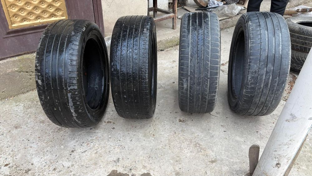 Шины 215/55/17 4 шт