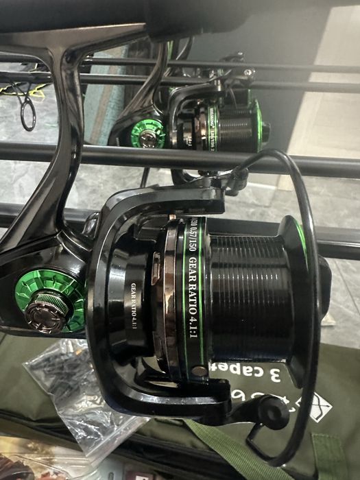 Set pescuit crap complet – 3 lansete FL 3.90m + Reelsking TM10000 + Rod Pod Robinhan 3 posturi