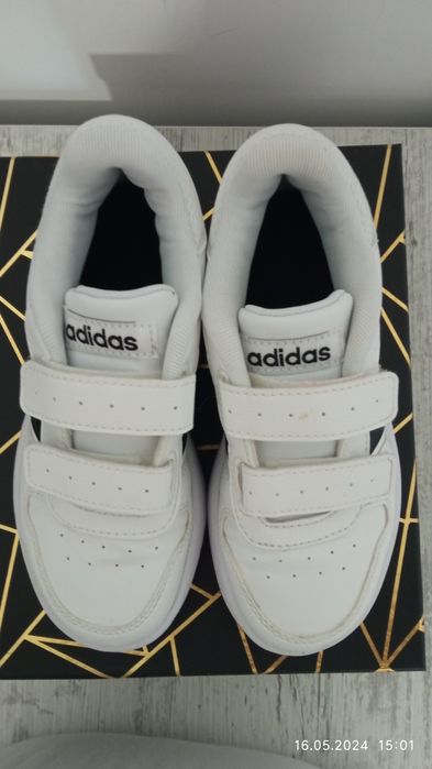 Спортни обувки Adidas