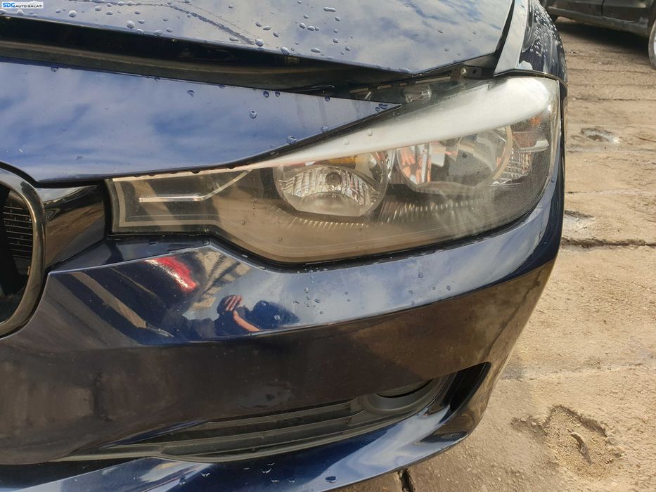 Far Stanga FARA Xenon BMW Seria 3 F30 F31 2011 - 2015 [K2155]