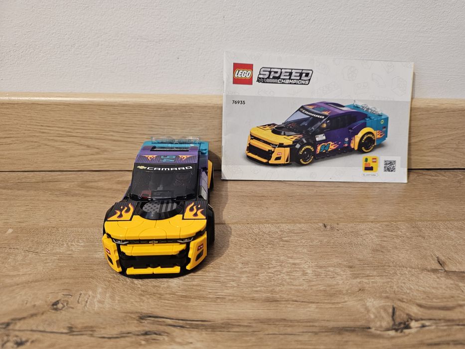 LEGO Speed Champions - NASCAR Next Gen Chevrolet Camaro ZL1 76935, 328 piese