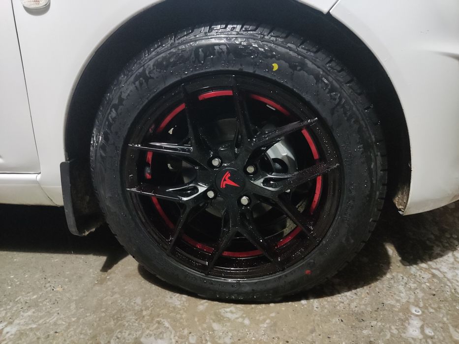 Balon va Sakadiska 4 ta