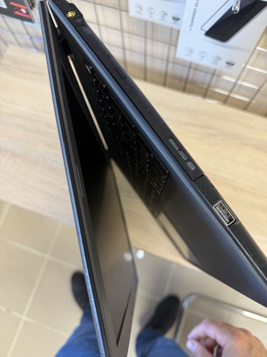 Лаптоп Acer Aspire E5-532 - 15,6 инча, отличен