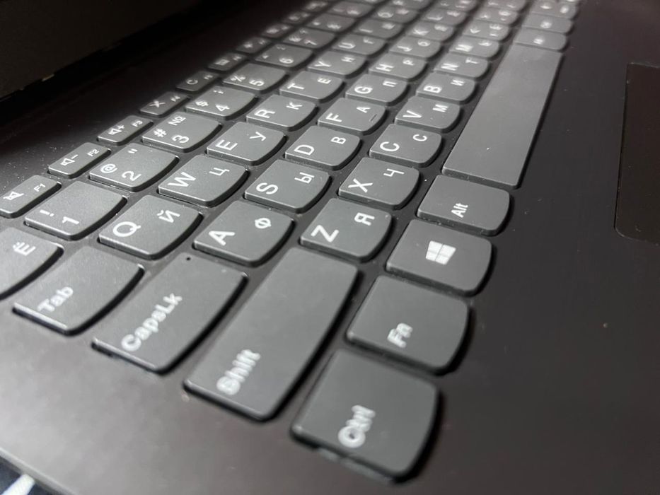 Продаётся ноутбук Lenovo