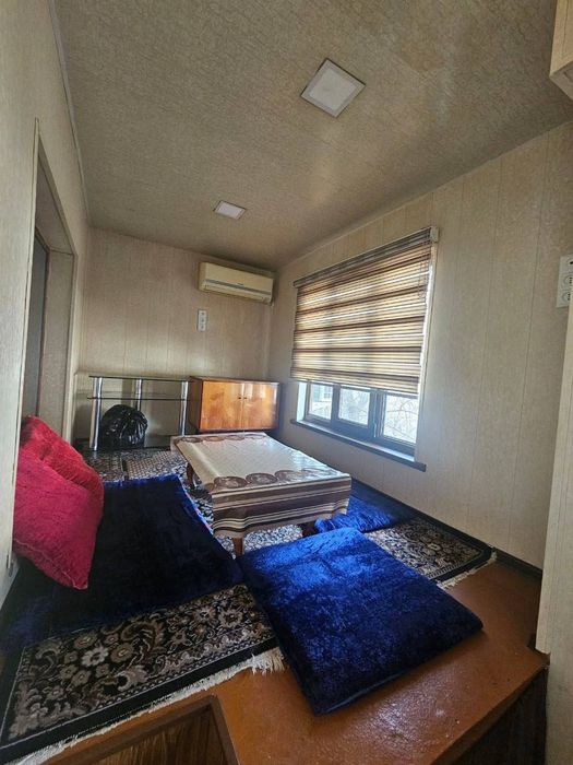 Продаётся квартира Мирабадский р-н Куйлюк массив 4 3/3/4