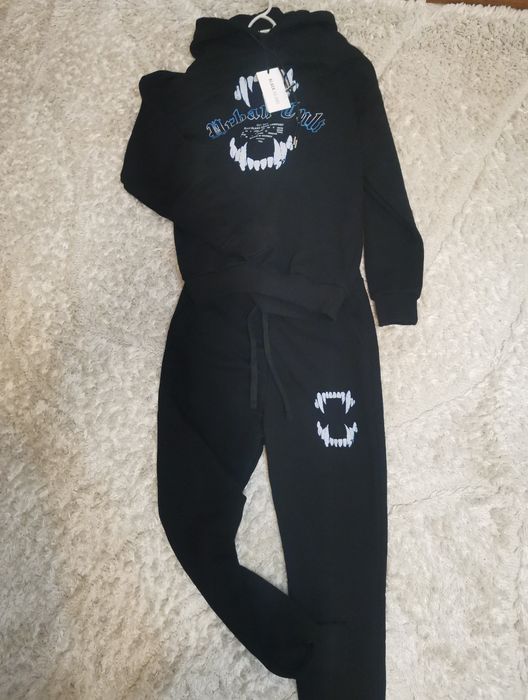 Спортивный костюм