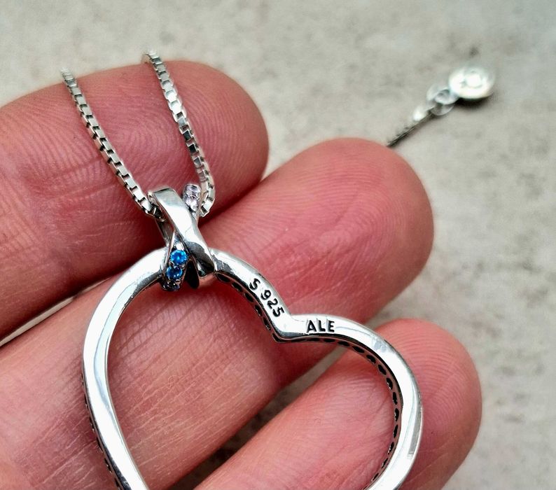 Сребърно колие със висулка сърце - модел на ПАНДОРА