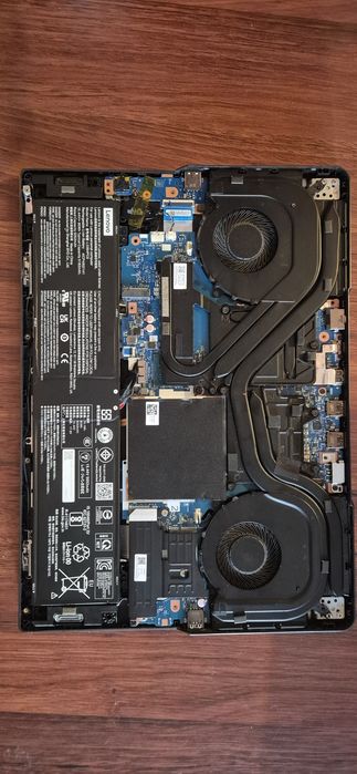 Vand lenovo pro 5 16irx9 piese
