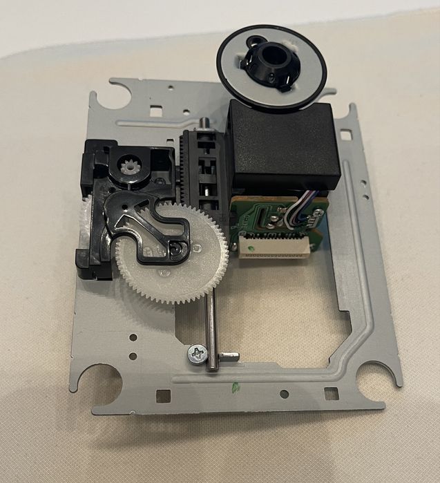 Sistem Optic-Laser-Pioneer PD 10AE sau PD 30AE.