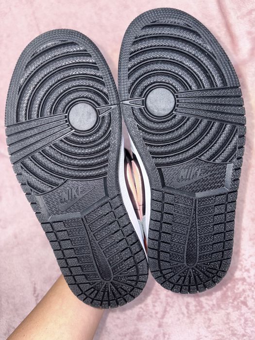 Pantofi Jordan 1 Low 36 alb gri negru roz Noi nepurtati New never worn