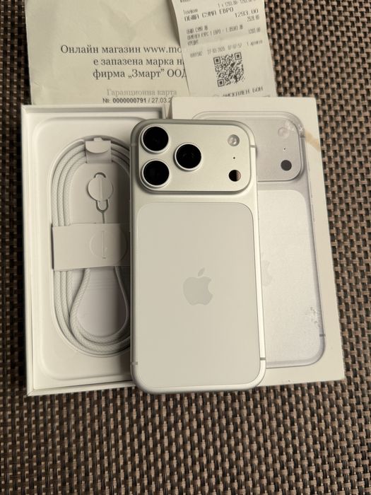 КАТО НОВ! 24М ГАРАНЦИЯ 256GB! iPhone 17 pro Silver айфон 17 про бял