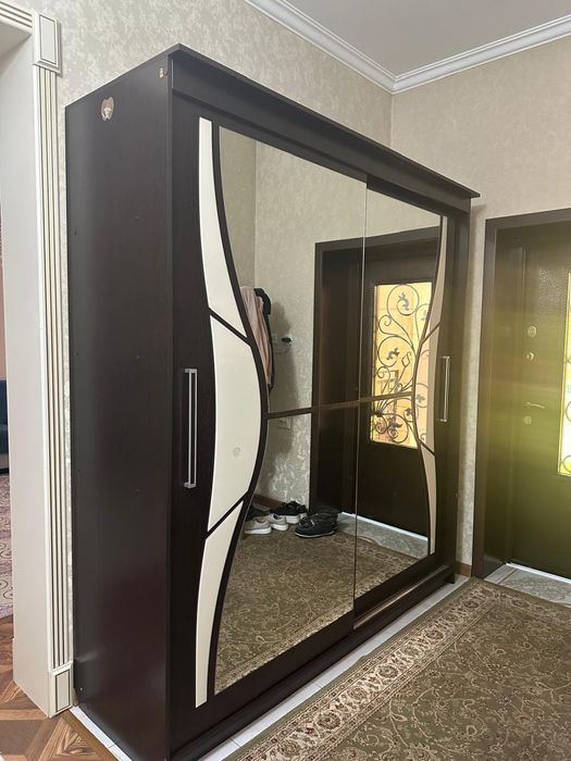 Продается шкаф купе