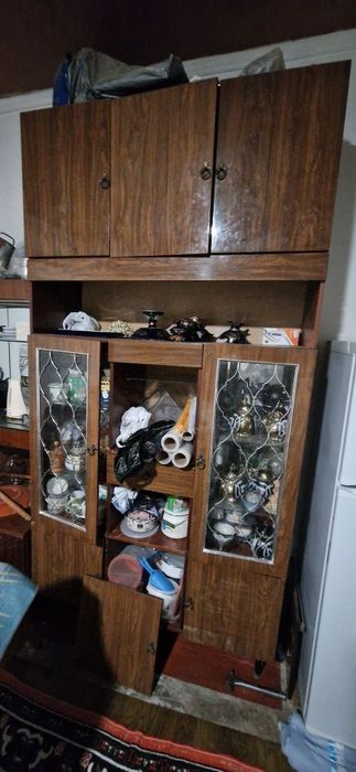 Сотилади стенка дивана совга комлект