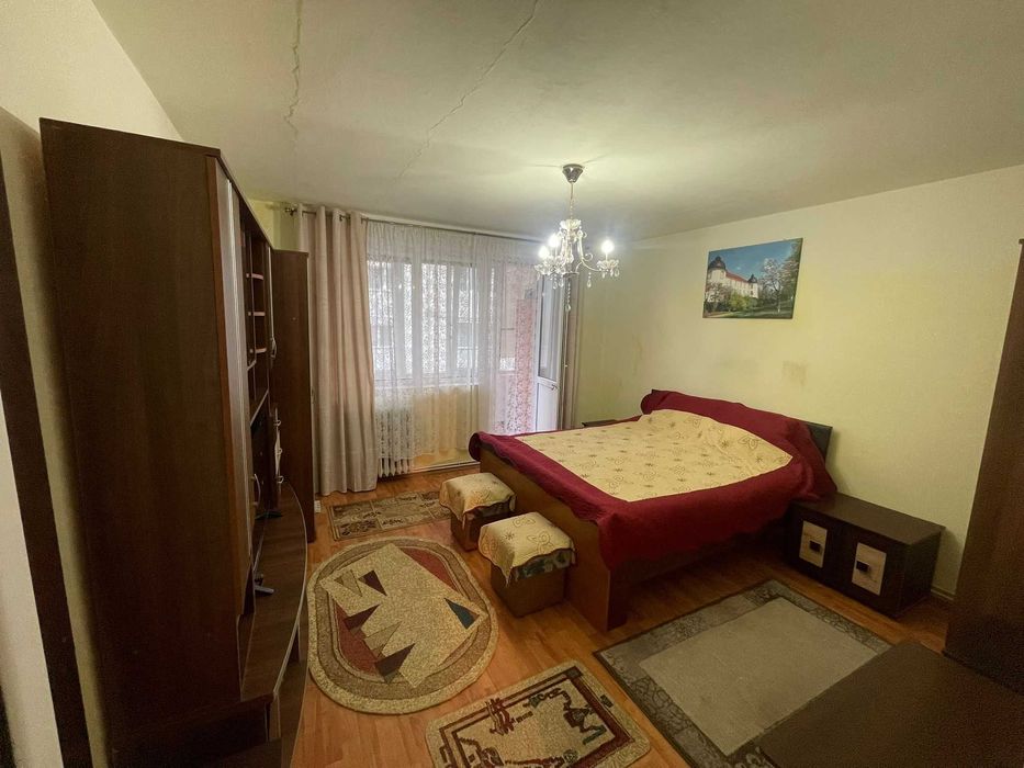Apartament de inchiriat cu 3 camere, in zona Big