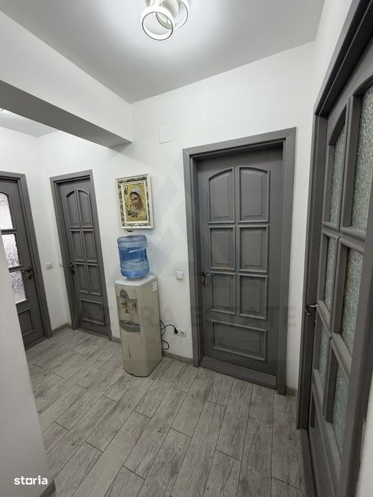 Apartament 3 camere 78 mp utili 3 balcoane 2 bai boxă  zona Terezian