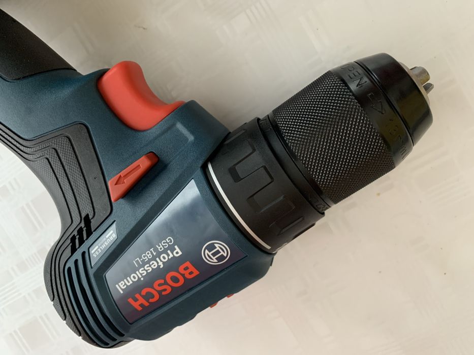 Bosch GSR 185 LI . Bormasina gsr 185 LI