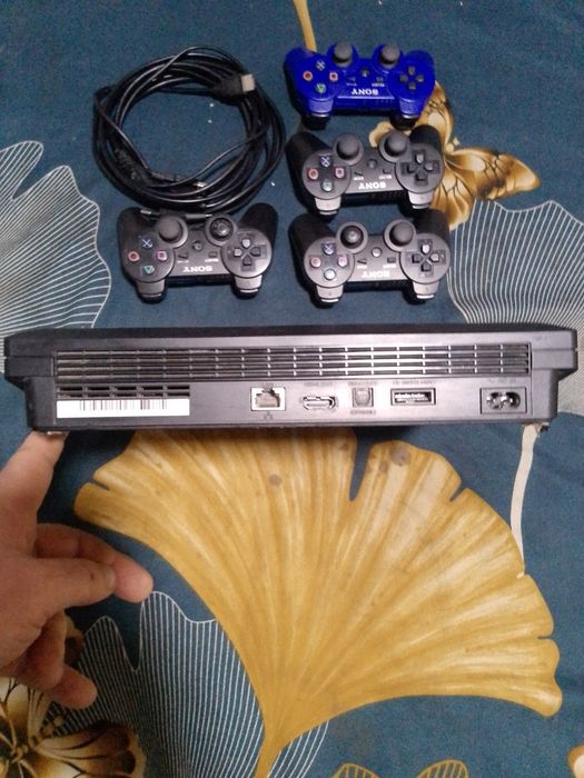 Плестейшен 3 в хорошем состоянии