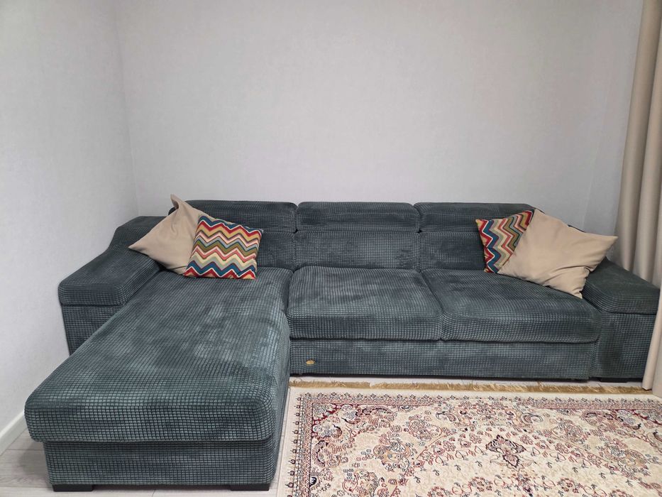 Продам угловой диван