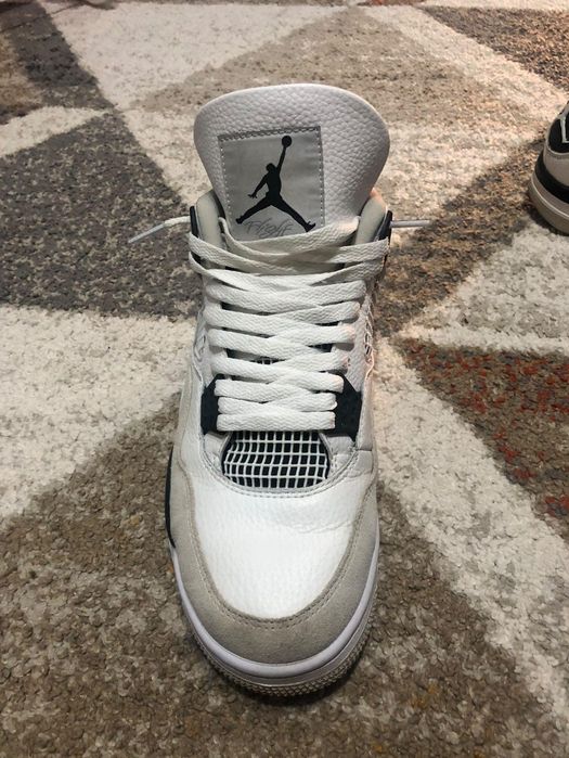 Jordan 4 Military Black Schimb/Vand