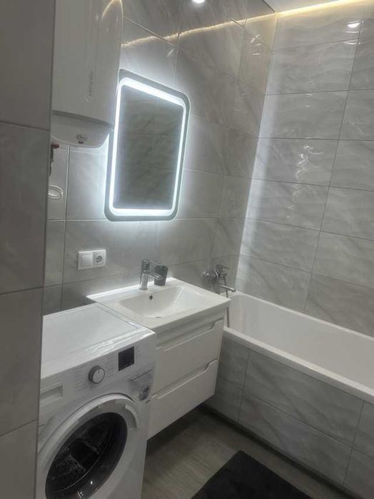 Дава се под наем Двустаен апартамент в София, Кръстова вада - 65 кв.м за 510 € - Снимка #2