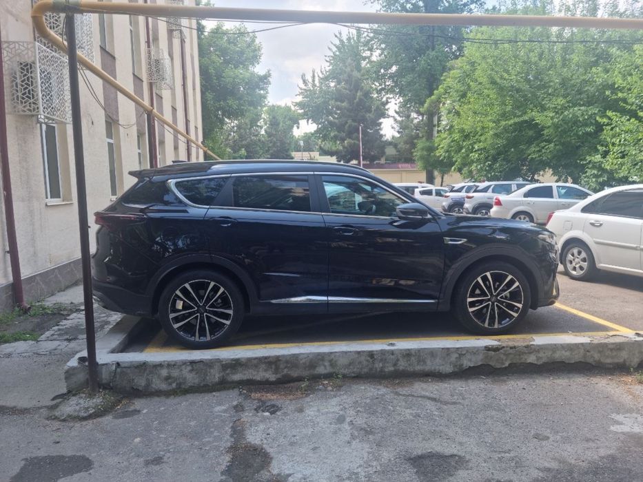 Jetour X70 plus СРОЧНО сотилади!
