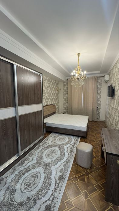 Квартира 4/1/4 Ул. Бабура Ориентир-Piramit Tower