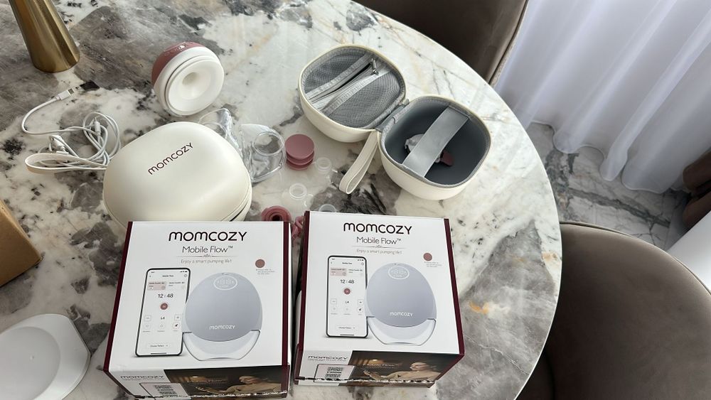 Pompe Momcozy. Mamici