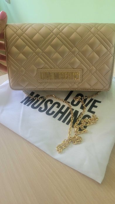 оригинална дамска чанта през рамо Love Moschino