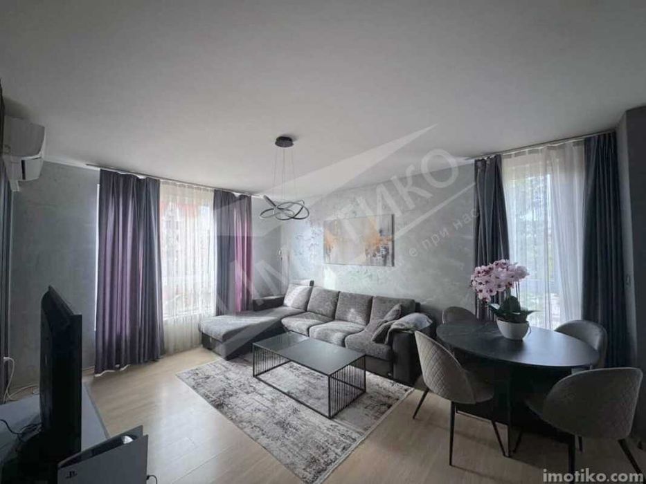 Дава се под наем Двустаен апартамент в София, Витоша - 73 кв.м за 698.19 € - Снимка #1