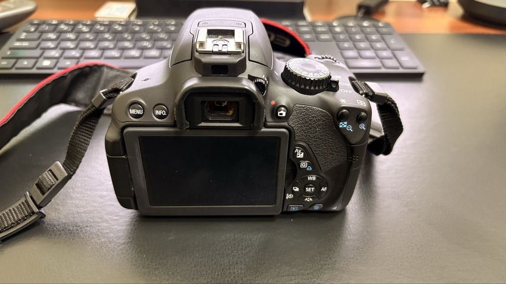 Canon Eos 650D 18-55 kit