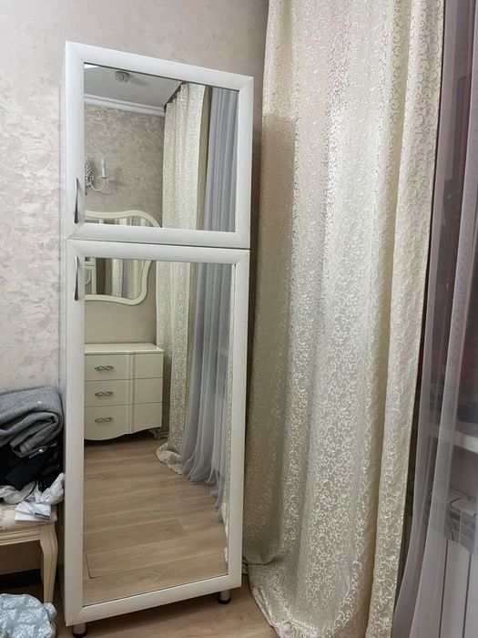 Продам шкаф белый