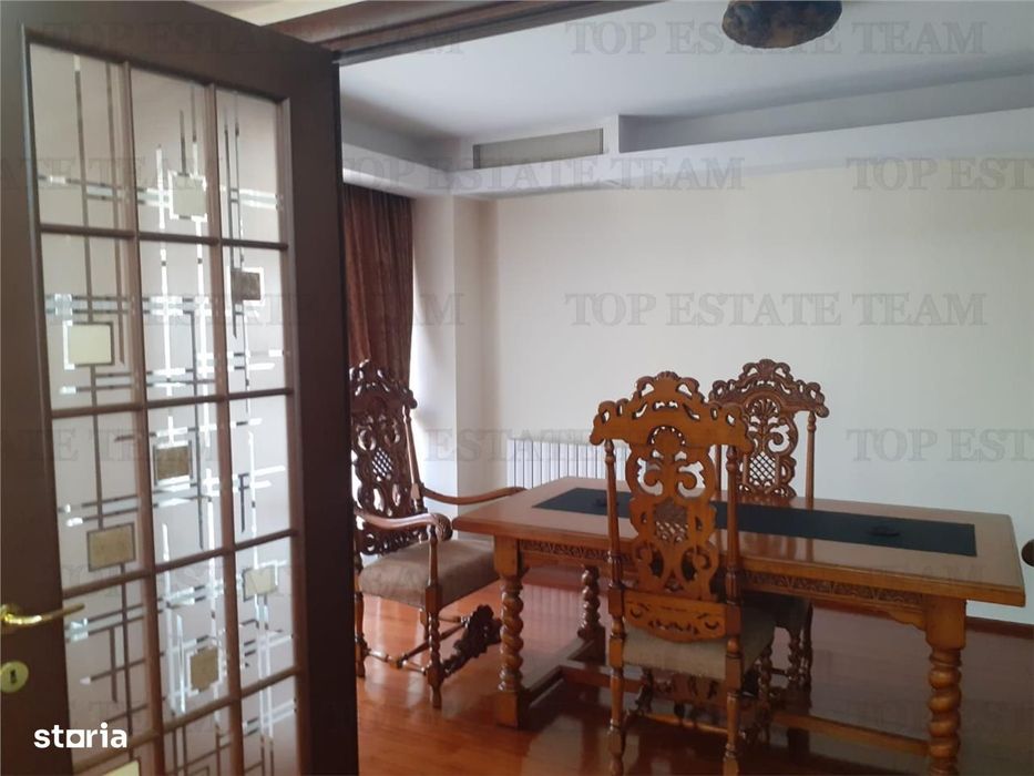Apartament 4 camere de inchirat, loc de parcare, camera dressing, Doro — fotografia 3