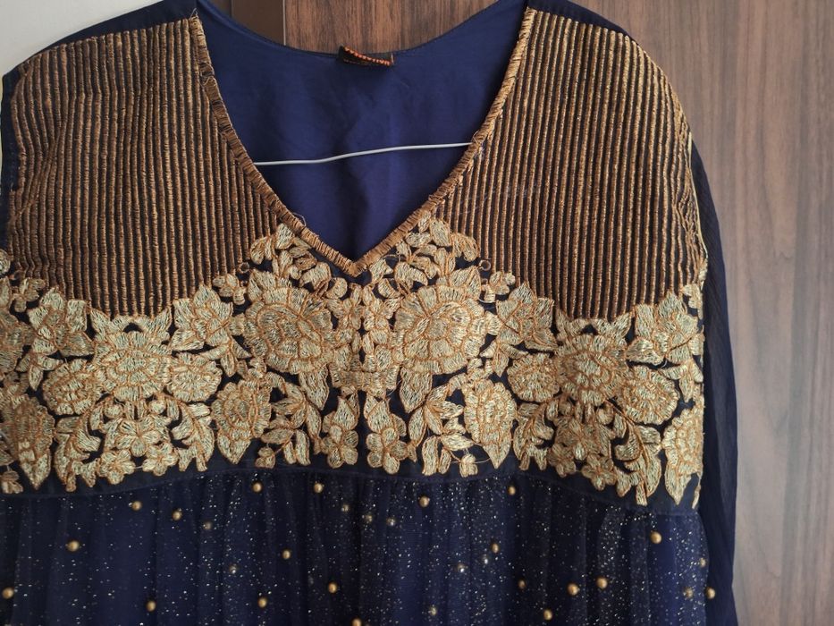 Vând rochie Andaz collection în stare foarte bună