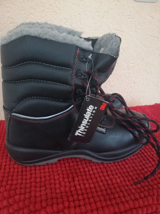 Bocanci de lucru noi cu protecție nr 42 Sir Safety piele+blană