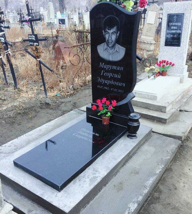 Недорогие памятники из местного мрамора