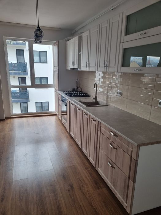 Apartament 3 camere, 64 mp, parcare exterioară, Floresti, str. Fagului