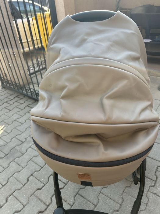 Продавам бебешка количка