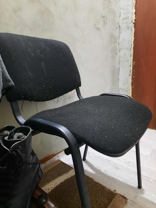 Продаётся стул со спинкой