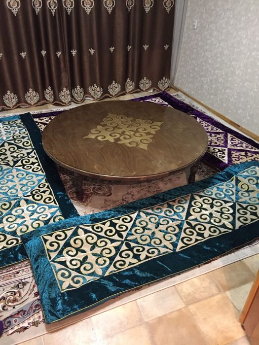 Продается казахский круглый стол