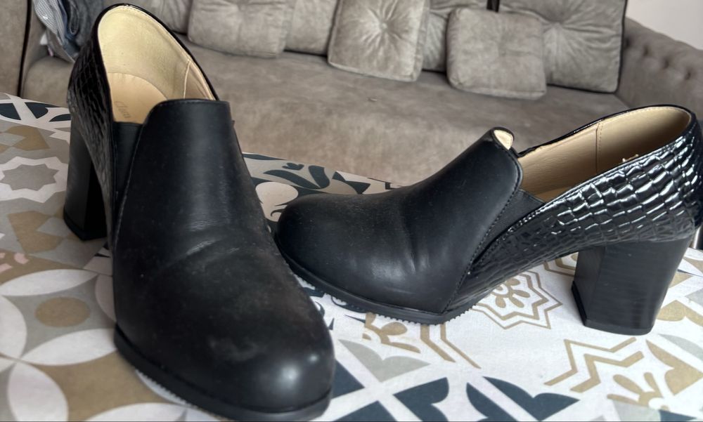 Pantofi Piele Ecologica