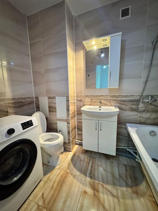 Продаётся 1 комн Ост.Тюленина 2016г